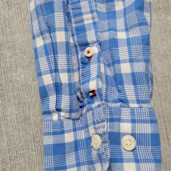 Tommy Hilfiger Mens LG Classic Fit Long Sleeve Casual Button Down EUC Preppy - Picture 9 of 12